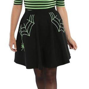 Hell Bunny Miss Muffet Black & Green Circle Mini Skirt Women’s Small
